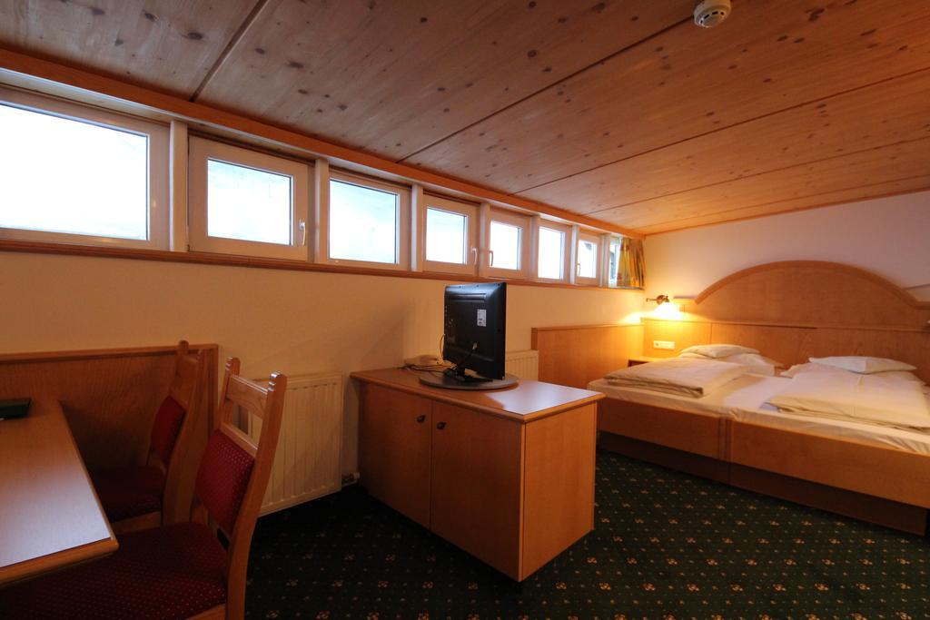 Hotel Garni Laerchenhof Lech am Arlberg Exterior foto