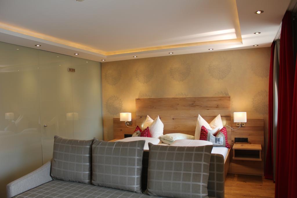 Hotel Garni Laerchenhof Lech am Arlberg Cameră foto