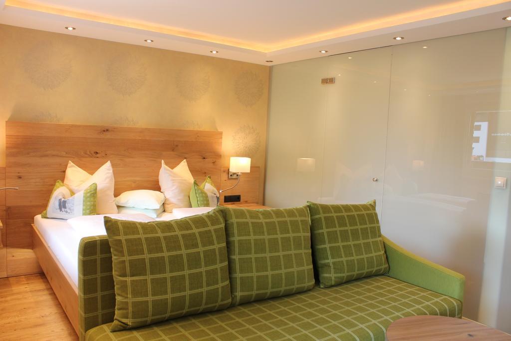 Hotel Garni Laerchenhof Lech am Arlberg Cameră foto